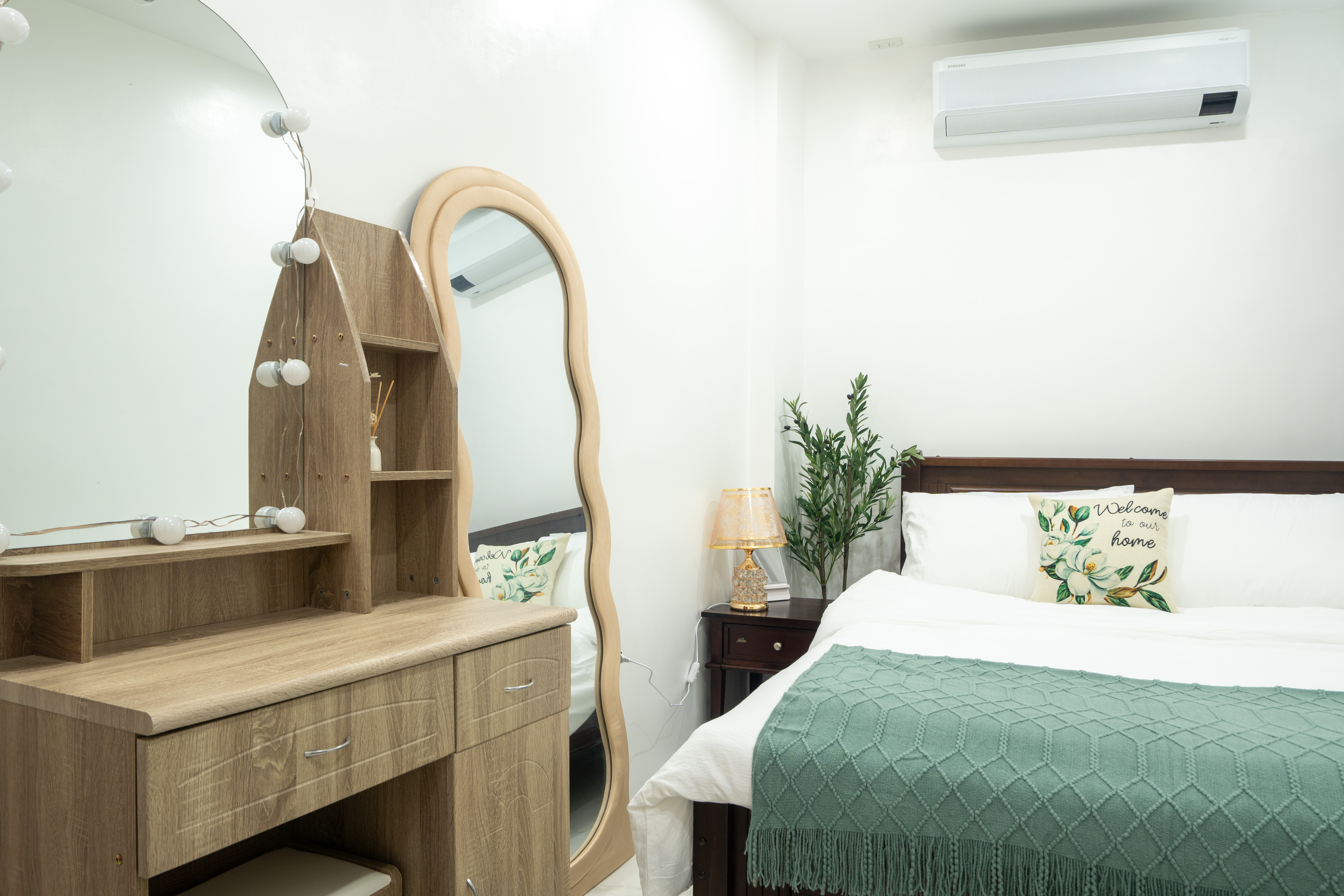 Charlotte's Room 3