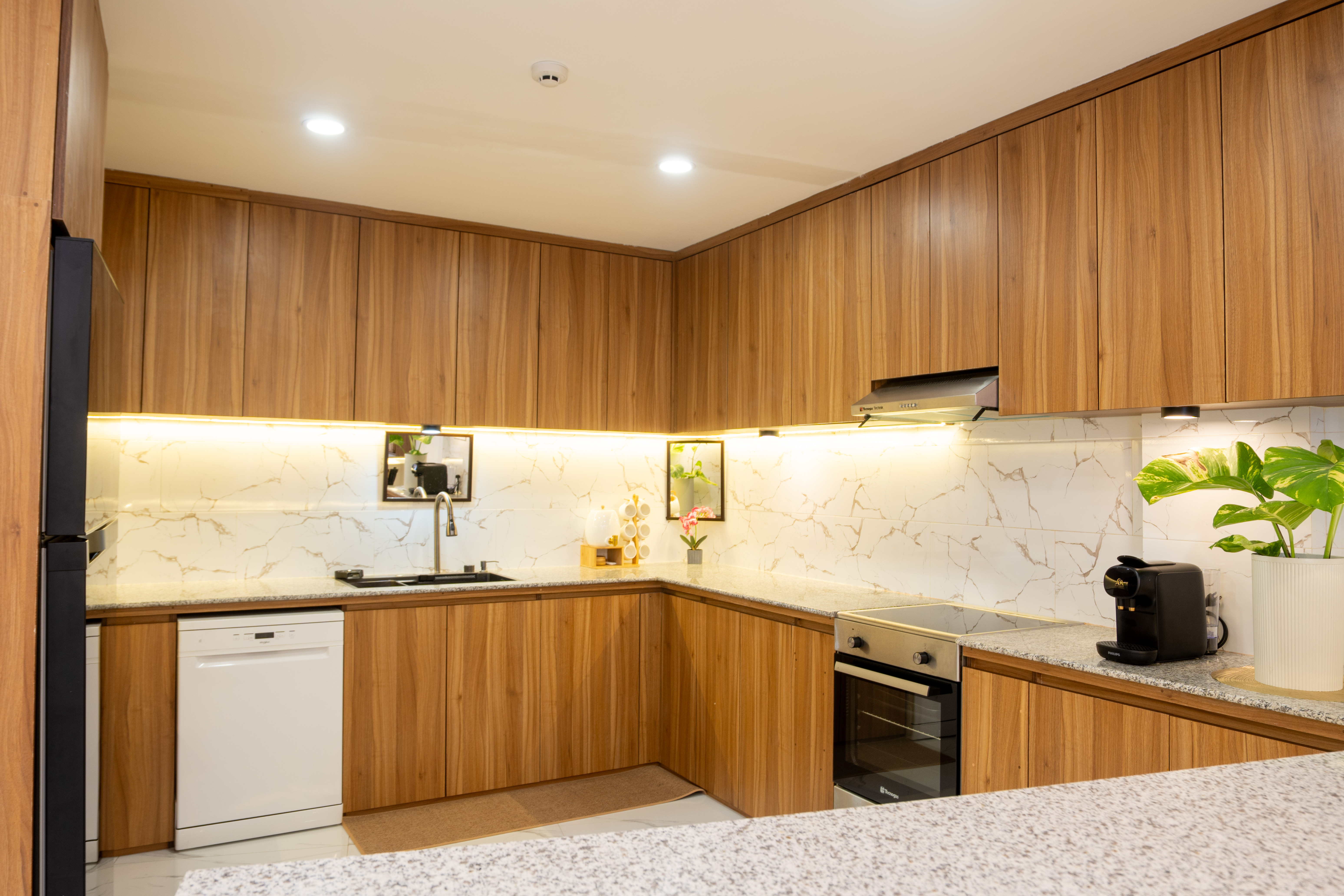Tomlyn's Penthouse 9