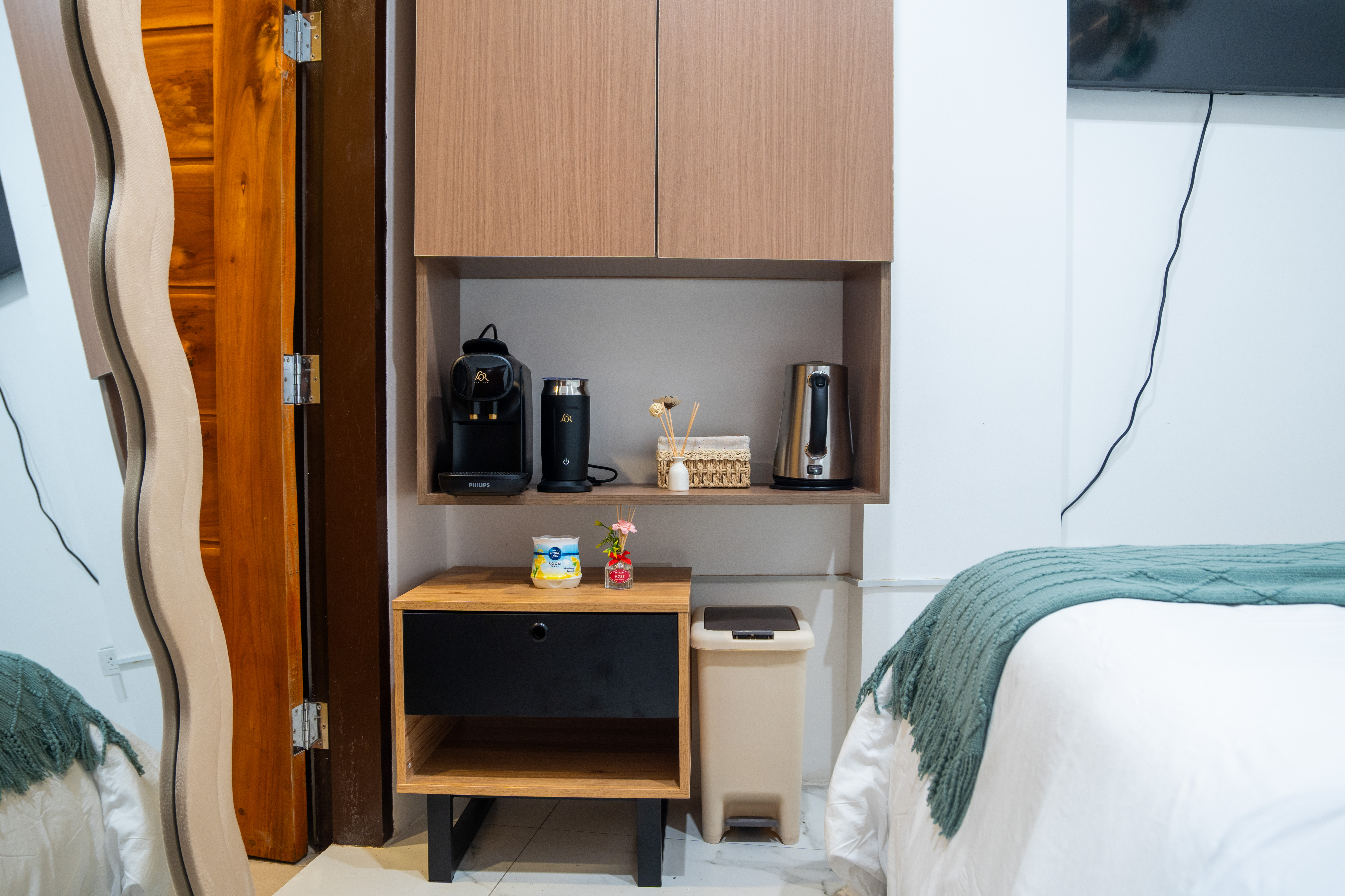 Mariel's Room 2